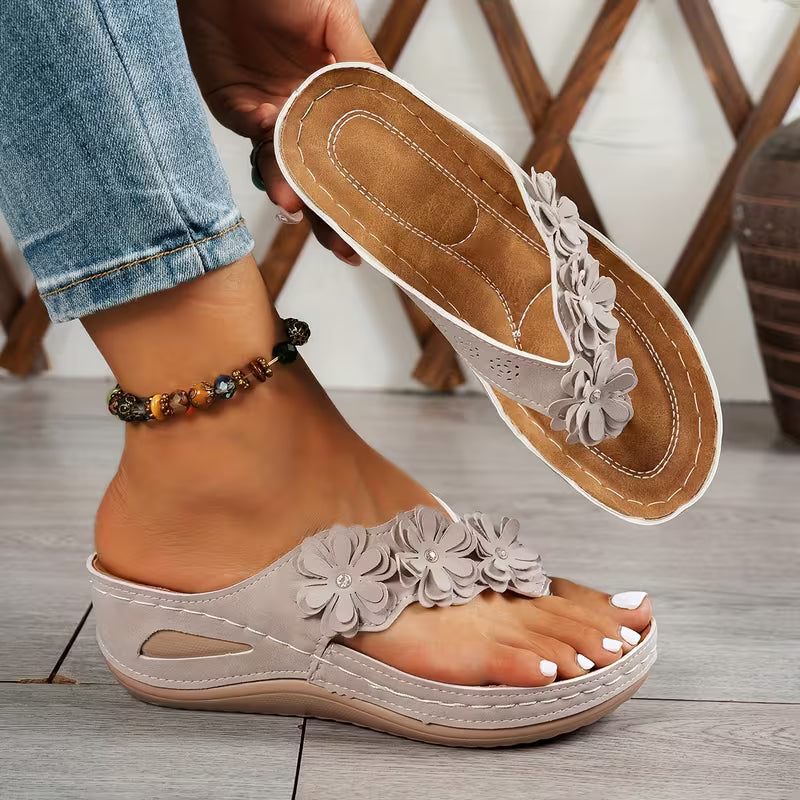 Flat Shoes with Floral Decor, Comfortable PU Sole