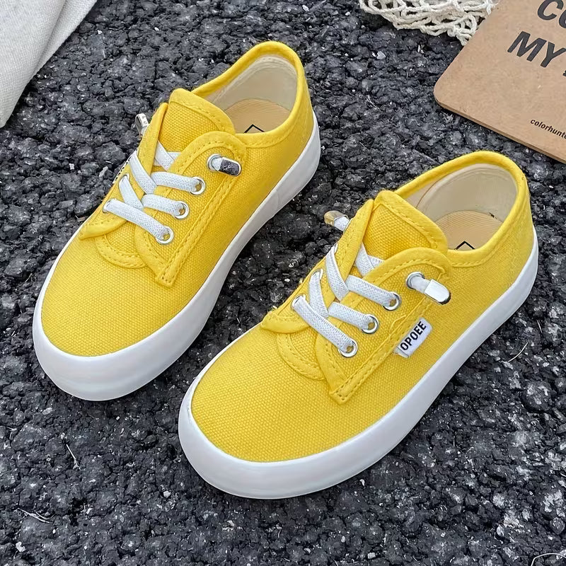 Different Number of Shoe Holes for Different Sizes