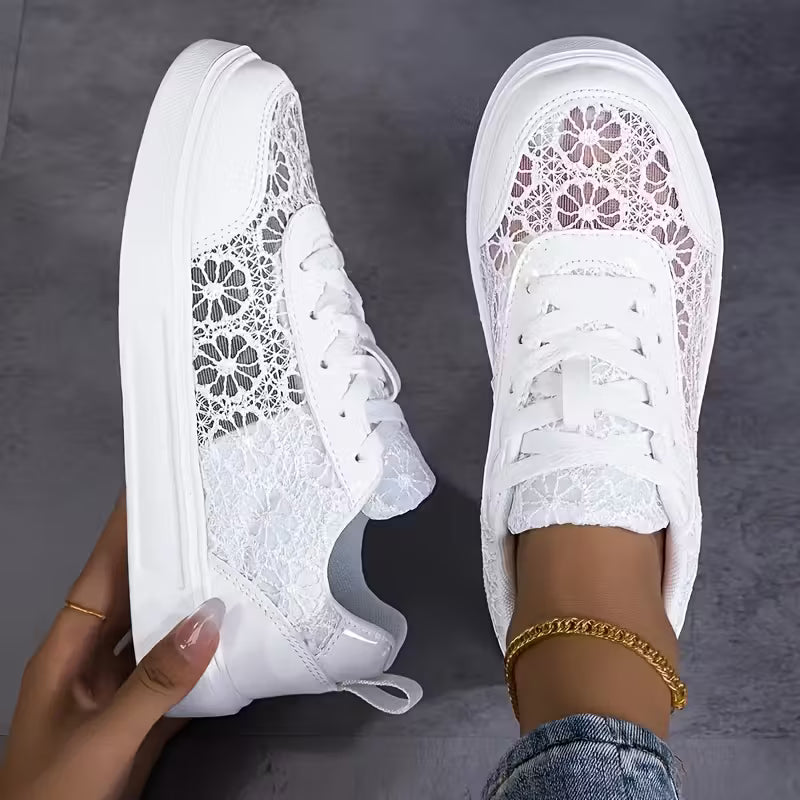 Low-Top Athletic Shoes for Women Casual Sneakers